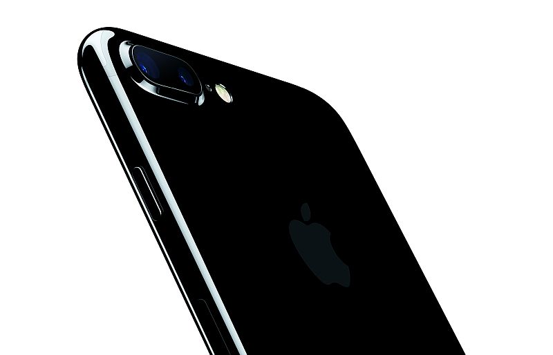 iPhone7Plus JetBlk 34BR LeanForward