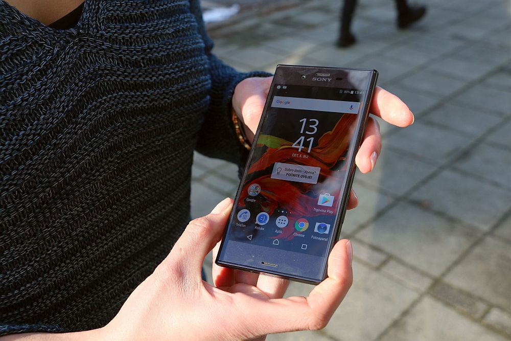 Sony Xperia XZ 6