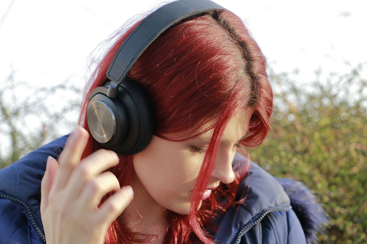 BeoPlay H9 4