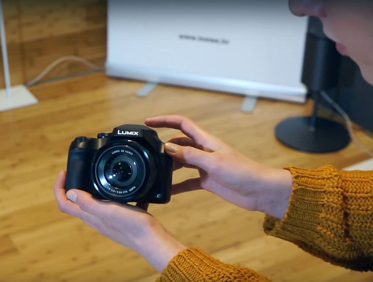 Lumix FZ82 9