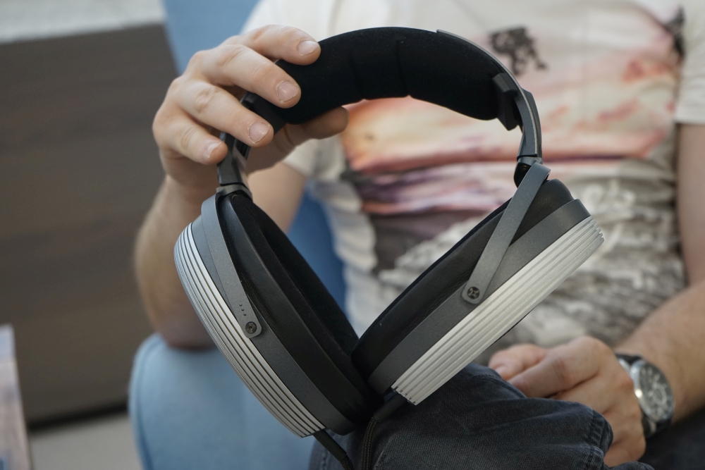 Sennheiser HE 1 0007