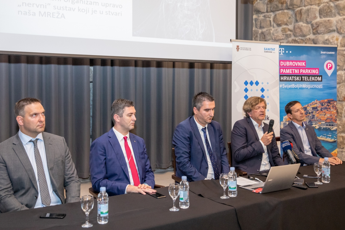 Konferencija stol