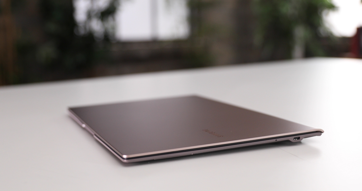 Galaxy Book S Product Image 3