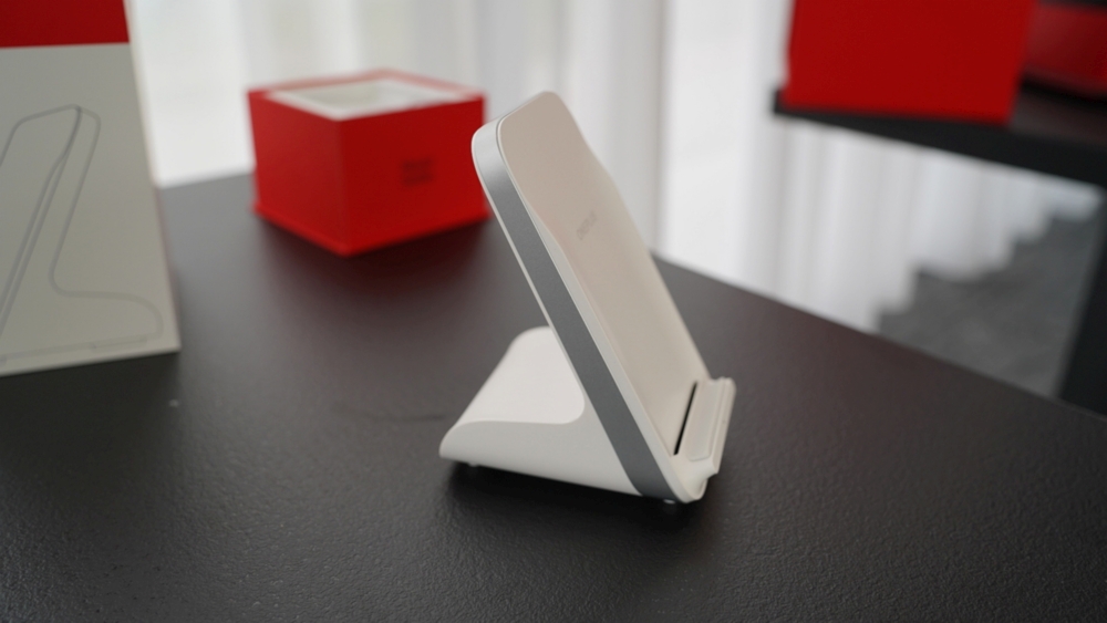 OnePlus_serija9_bežični_punjač OnePlus_serija9_bežični_punjač