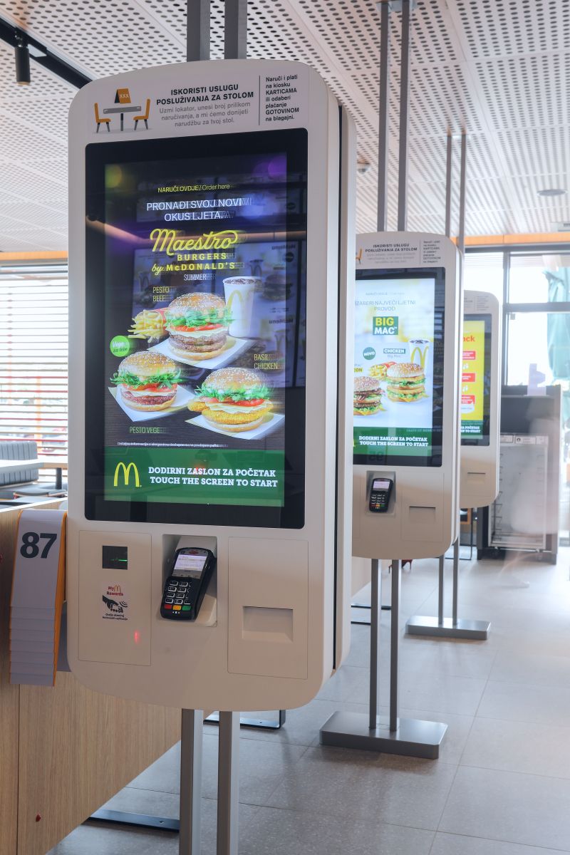 McDonalds-Koprivnica-McCafe-kutak