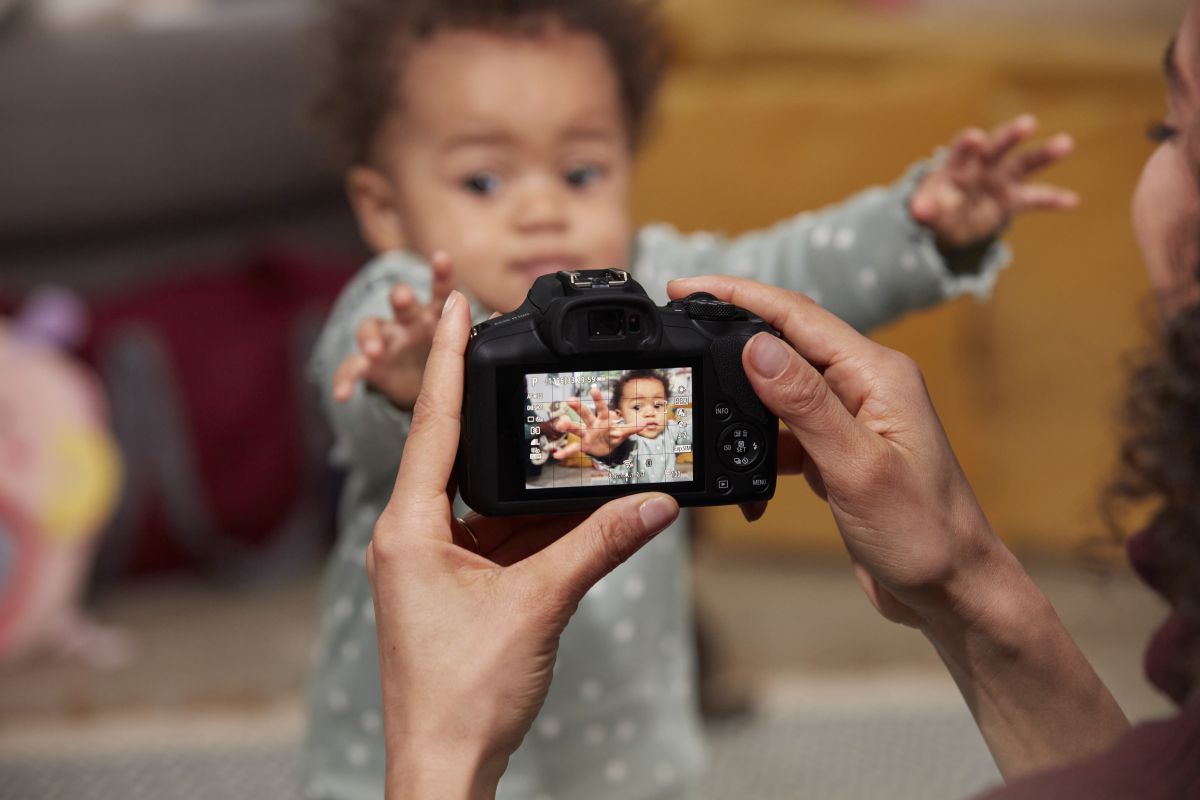 EOS-R100 EOS-R100