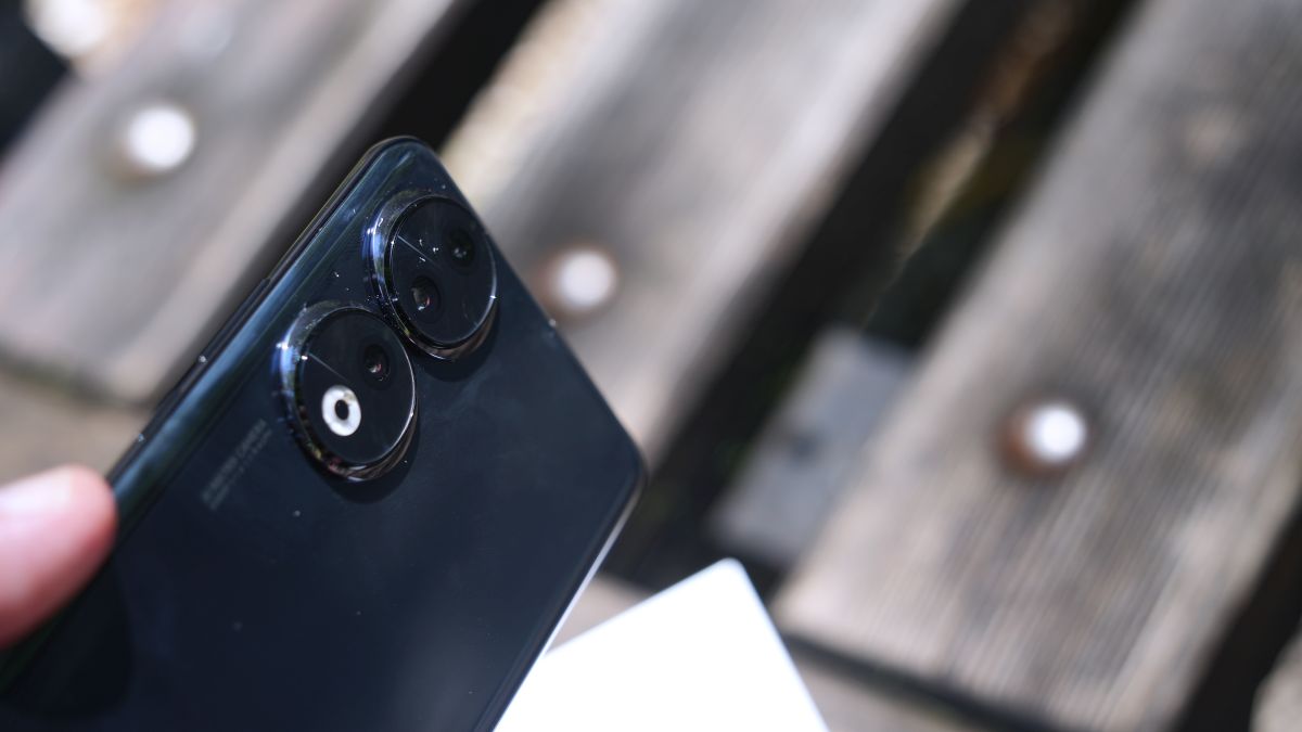 HONOR 90