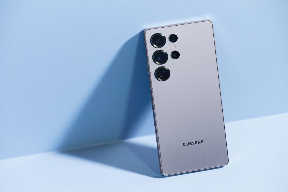 Galaxy-s25-ultra_titanium_silverblue