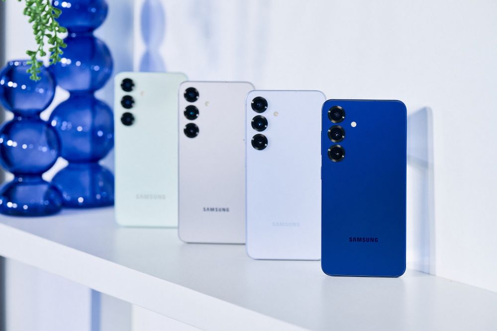 Samsung Galaxy S25 product family