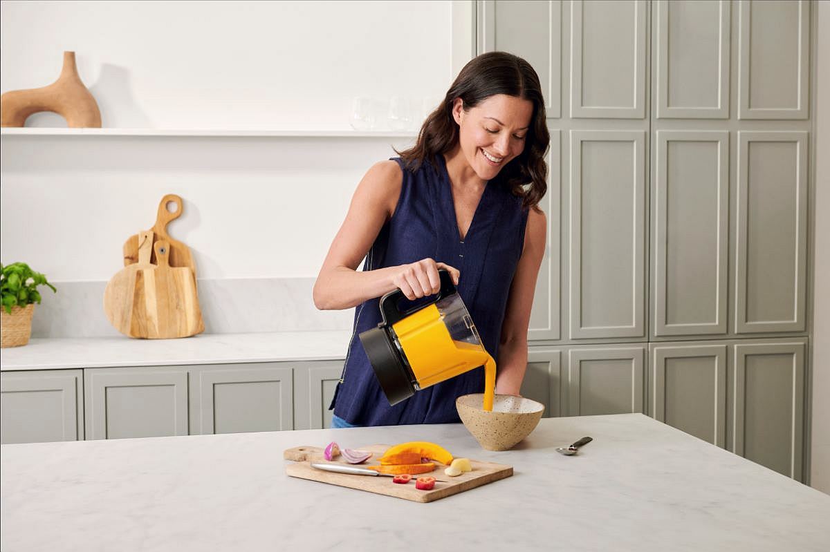 Panasonic-blender-MX-HG4401-smoothie