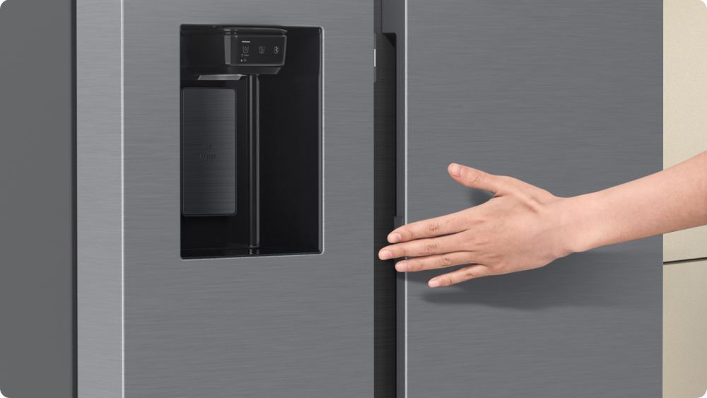 Samsung-hladnjak-RS90F-otvor-za-vodu
