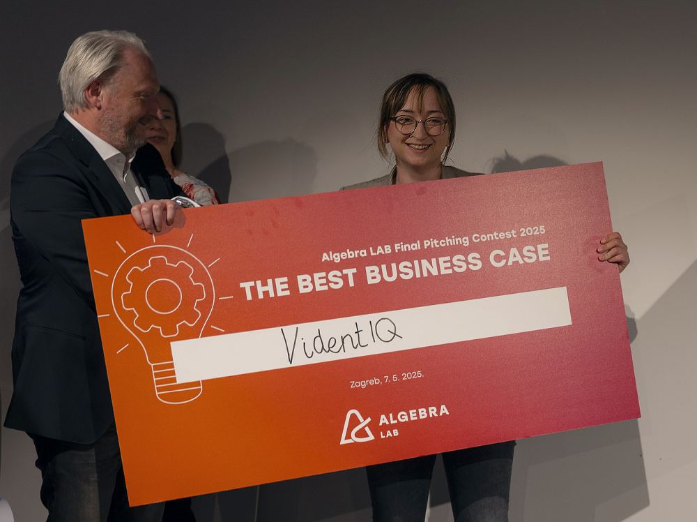 startup VidentiQ - priznanje za najbolji poslovni model – Best Business Case - pametna aplikacija za uraniste, poduzetnike i građane
