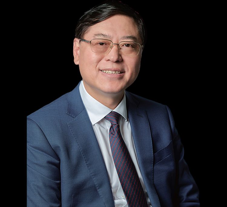 Lenovo - Predsjednik i CEO – Yuanqing Yang