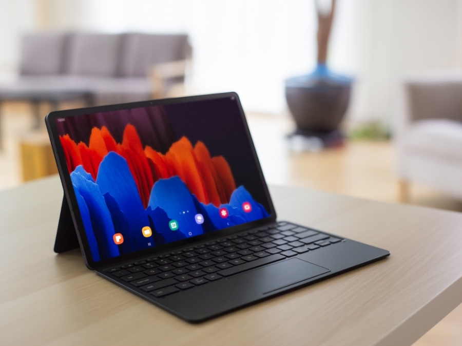 Samsung predstavio nove tablet uređaje Galaxy Tab S7 i S7+ stvorene za posao i zabavu