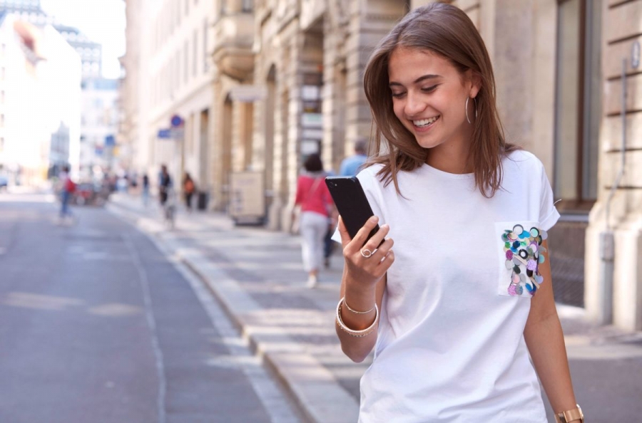Je li LG Q6 pametni telefon Novog milenija?