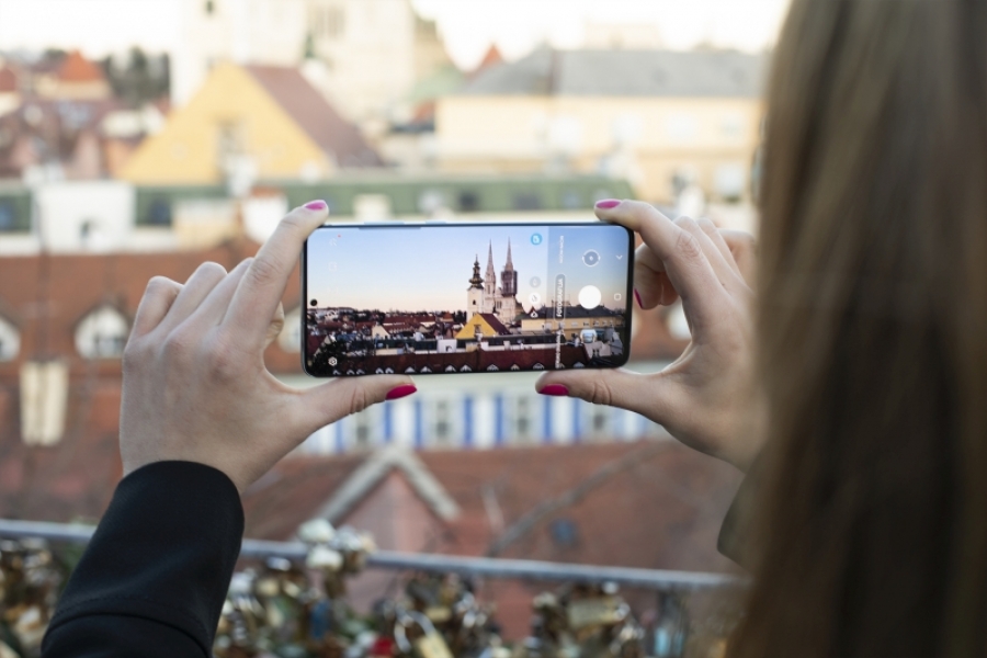 Požurite i budite među prvima koji će zakoračiti u novo desetljeće sa Samsung Galaxy S20 uređajima