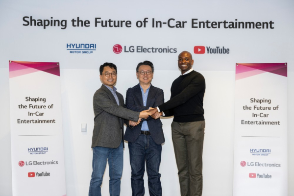 LG-EVA webOS platforma - Genesis Hyundai