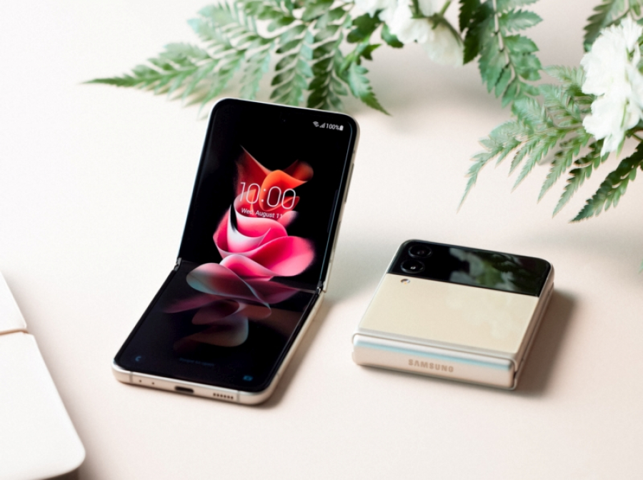 Uz kupnju pametnih telefona iz nove Samsung Galaxy Z i S21 serije na poklon dobivate Galaxy Buds2 i duo bežični punjač